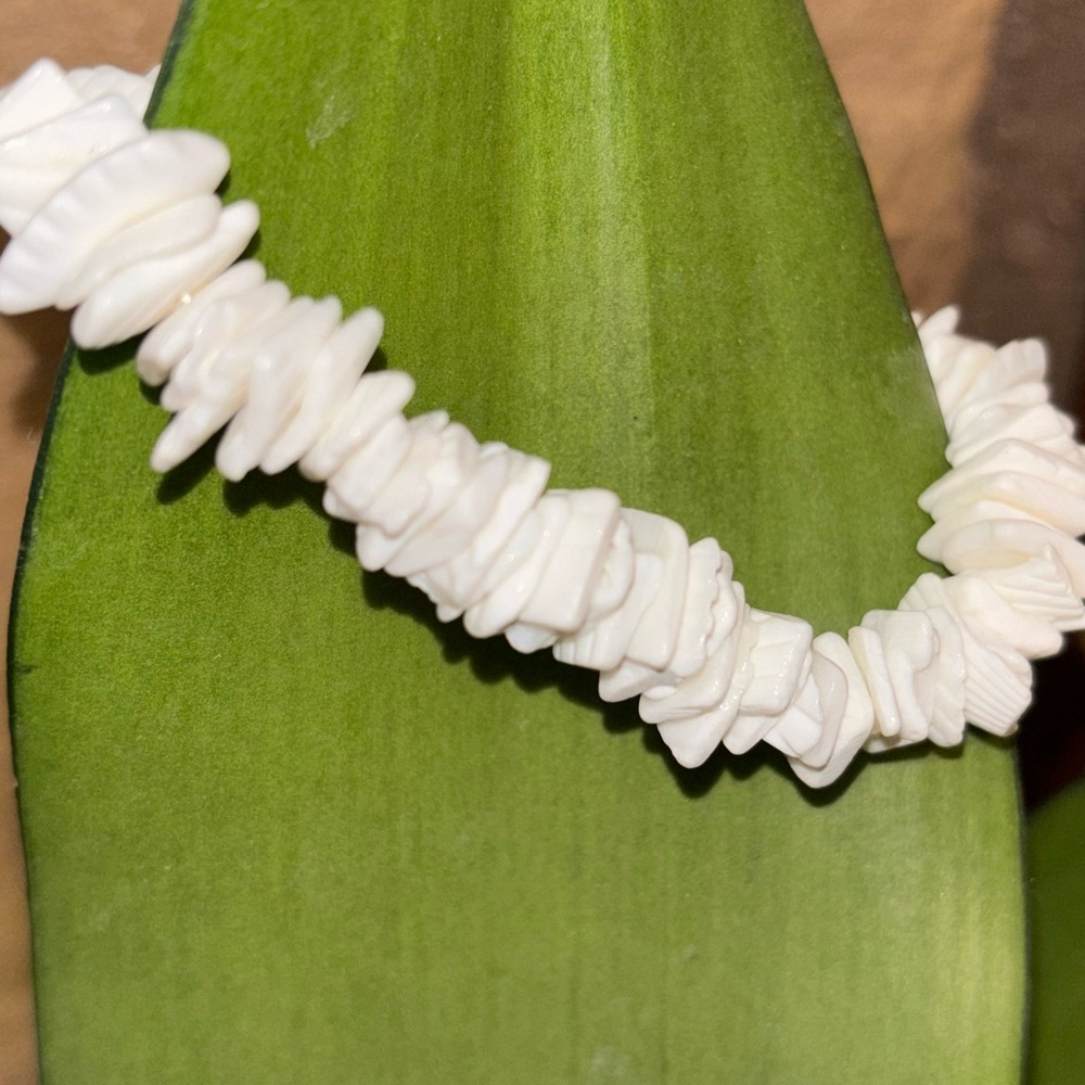 Shell bracelet - Picture 3 of 3